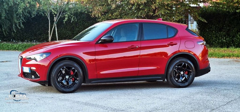 Alfa Romeo Stelvio 2023
