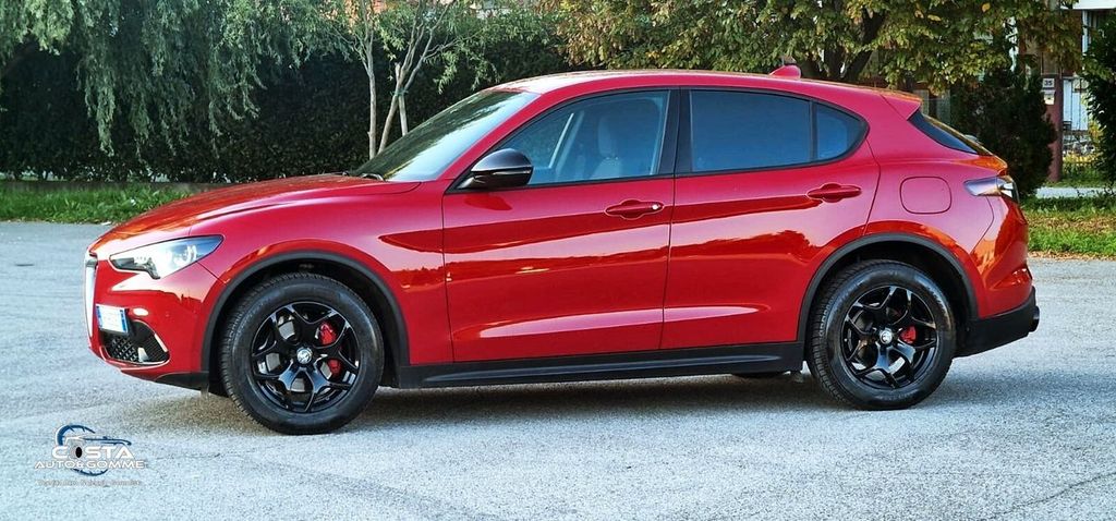 Alfa Romeo Stelvio 2023