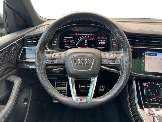 Audi SQ8 2024