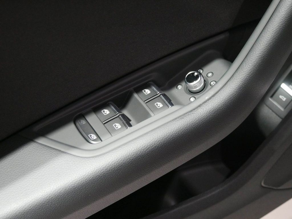 Audi A4 2025