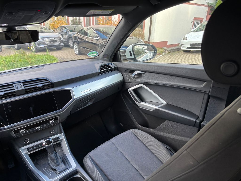 Audi Q3 2021