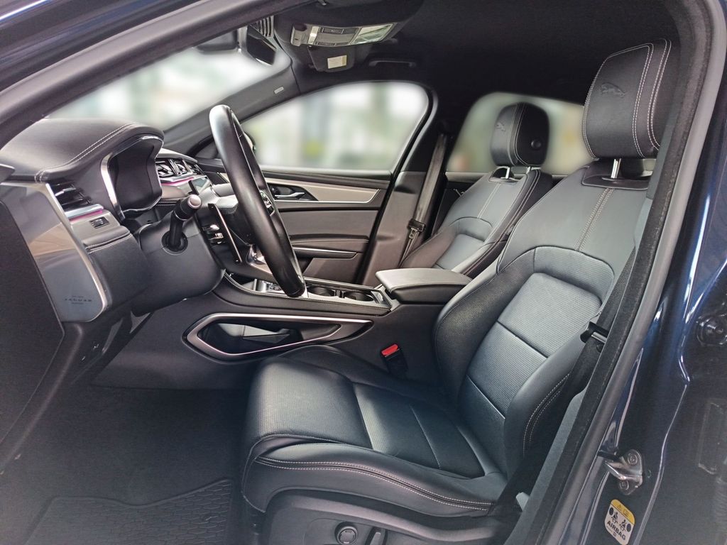 Jaguar F-Pace 2024