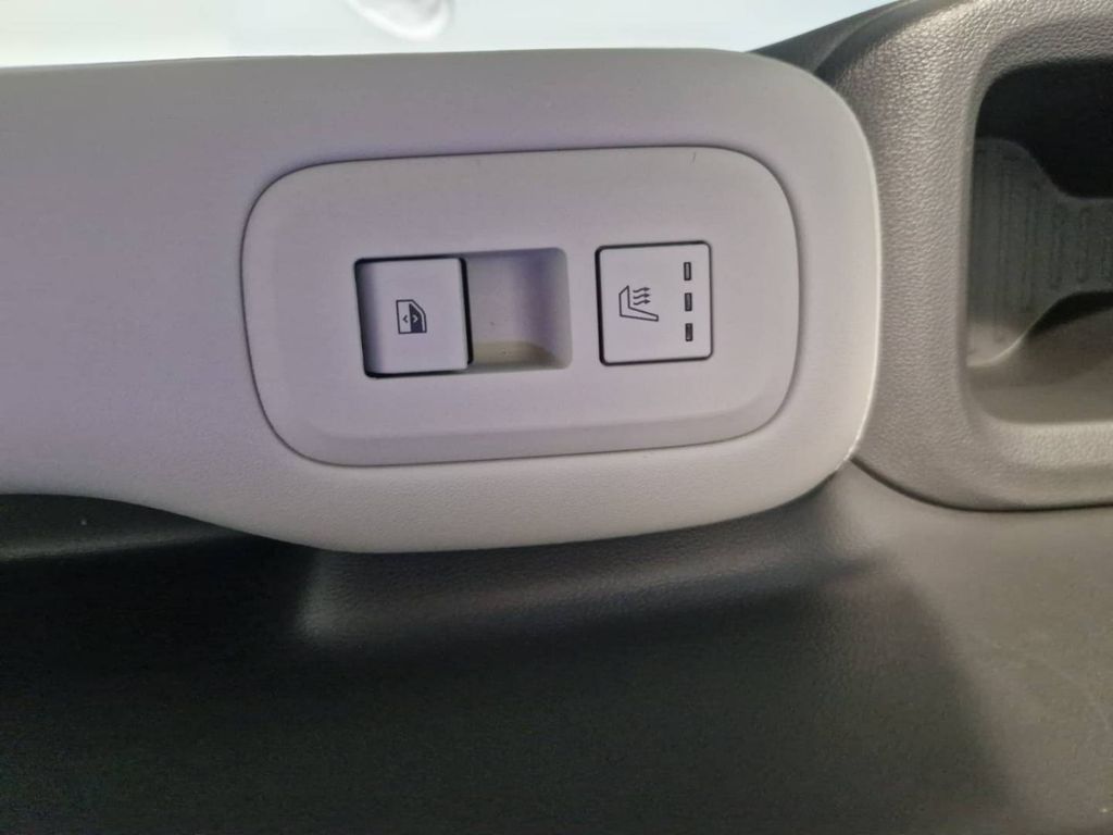 Hyundai SANTA FE 2025