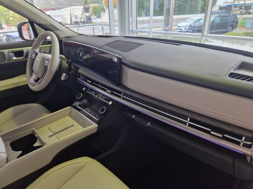 Hyundai SANTA FE 2025