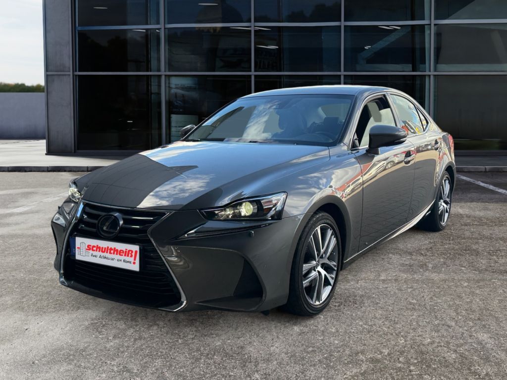 Lexus IS 300 2021