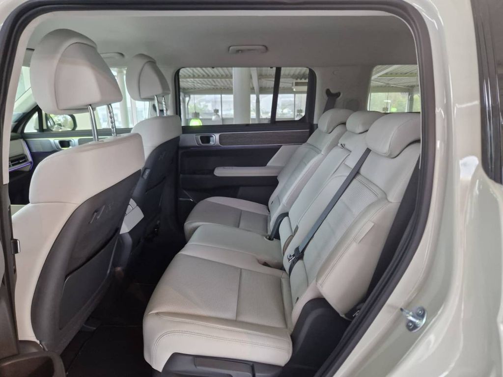 Hyundai SANTA FE 2025