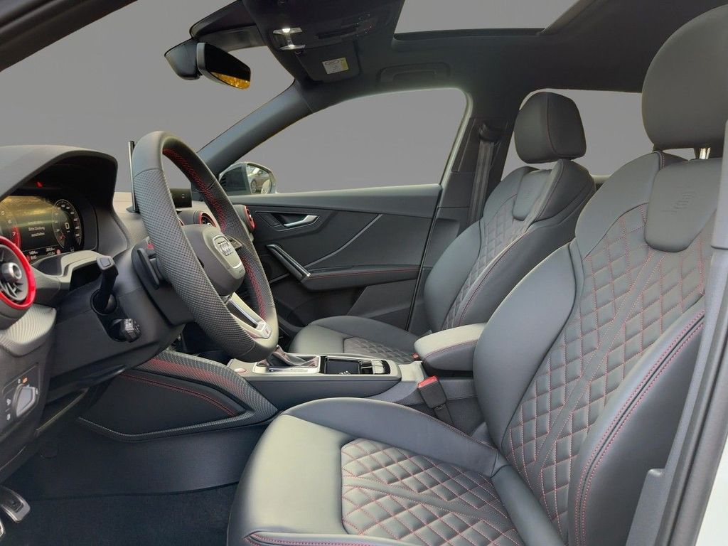 Audi SQ2 2025
