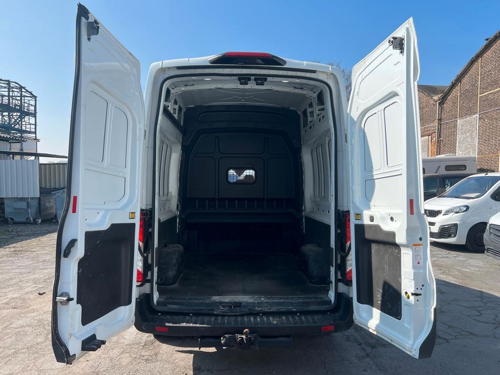Ford Transit 2022