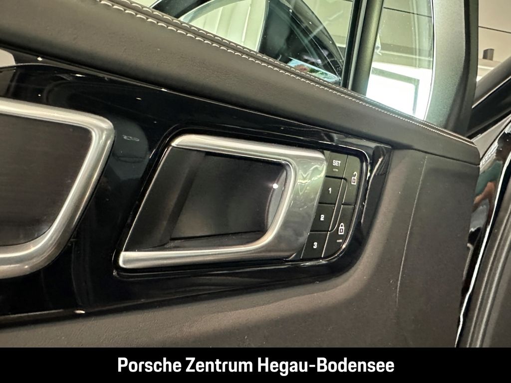 Porsche Cayenne 2022