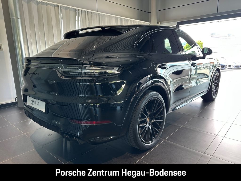 Porsche Cayenne 2022