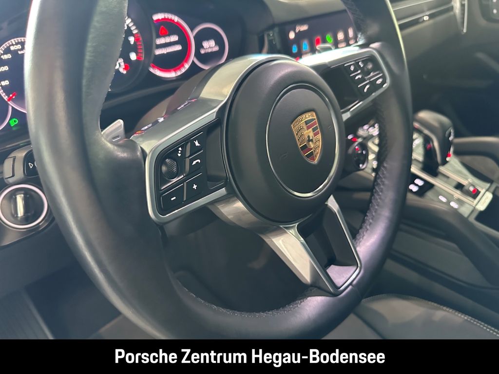 Porsche Cayenne 2022