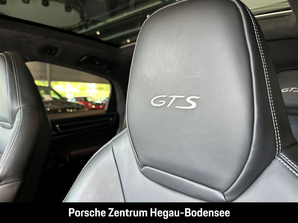 Porsche Cayenne 2022