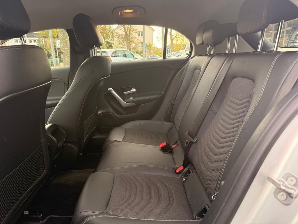 Mercedes-Benz A 200 2023