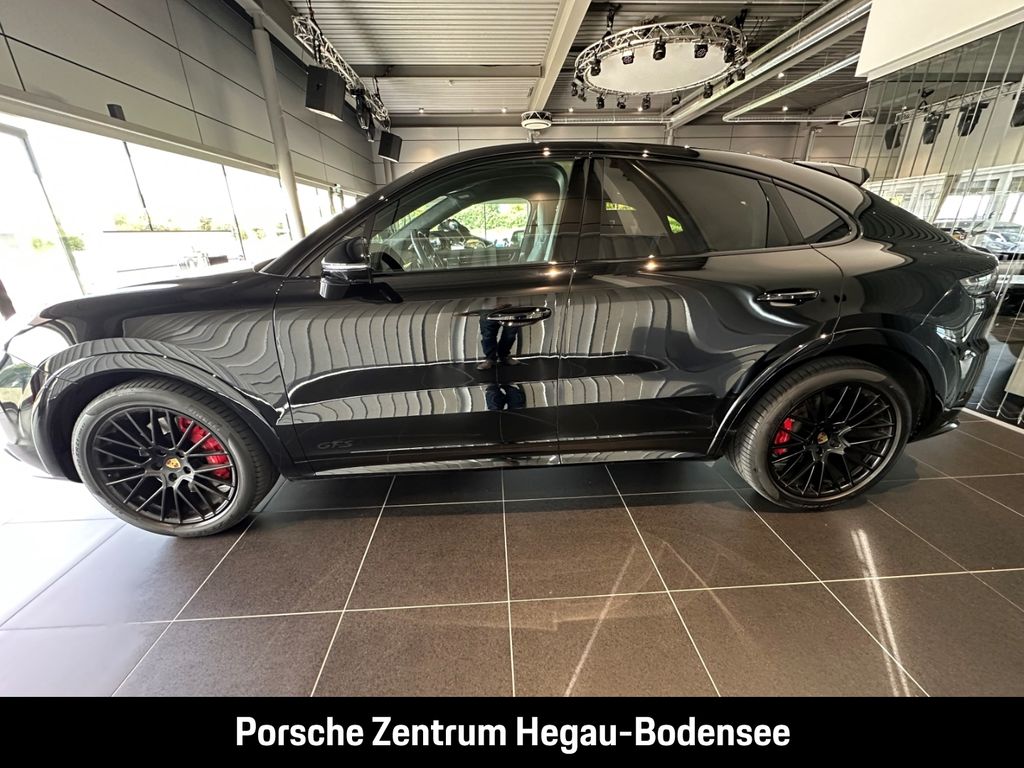 Porsche Cayenne 2022