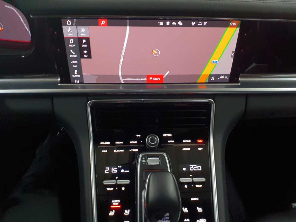 Porsche Panamera 2021