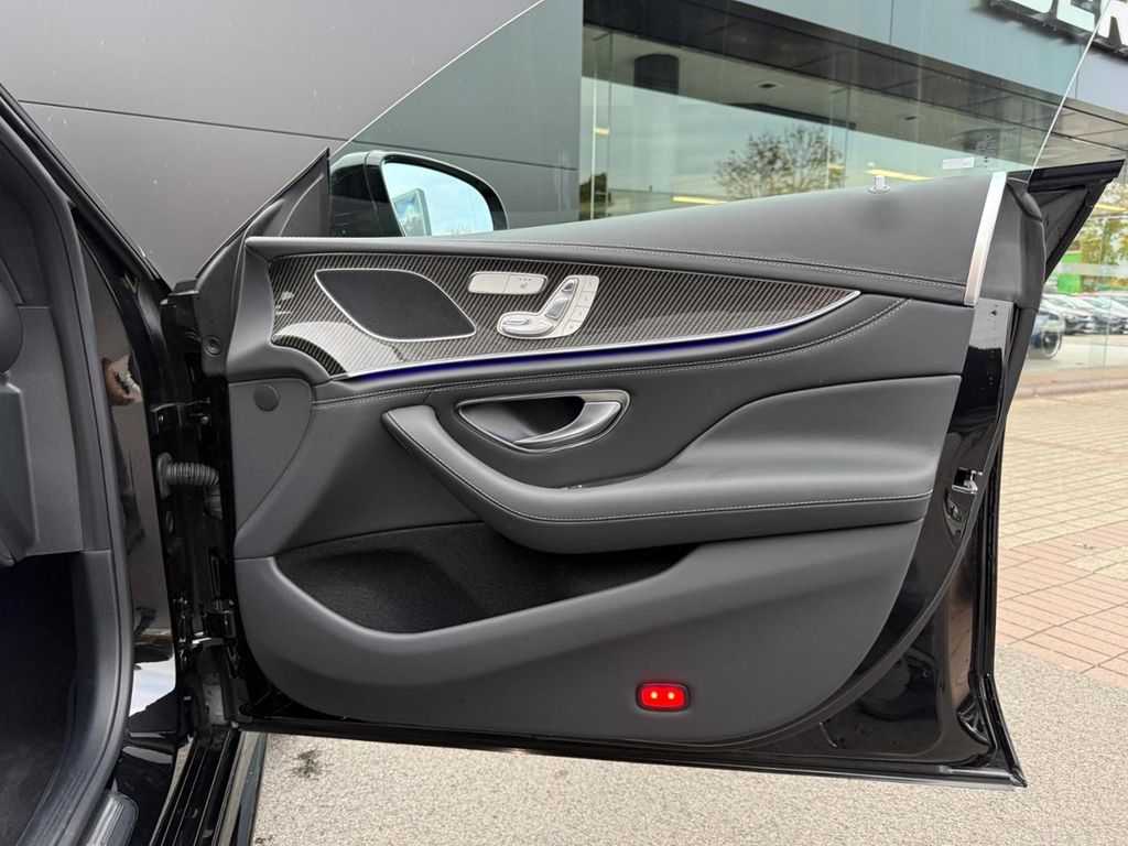 Mercedes-Benz AMG GT 2025