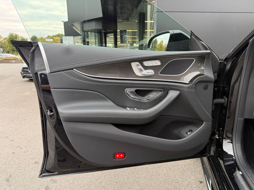 Mercedes-Benz AMG GT 2025