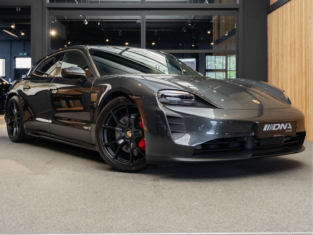 Porsche Taycan 2023