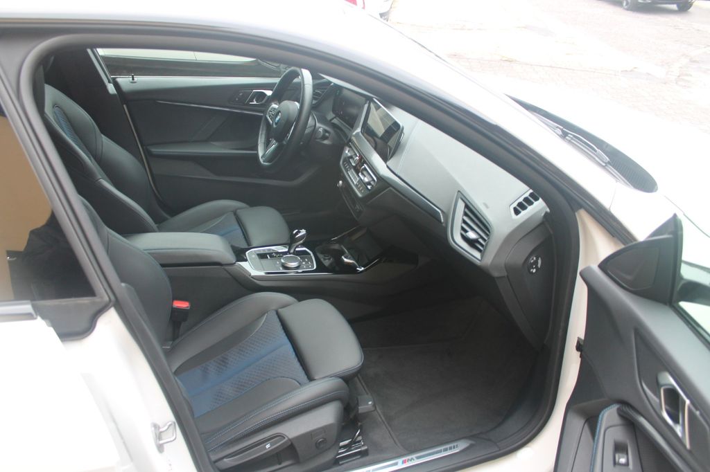 BMW 218 Gran Coupé 2024