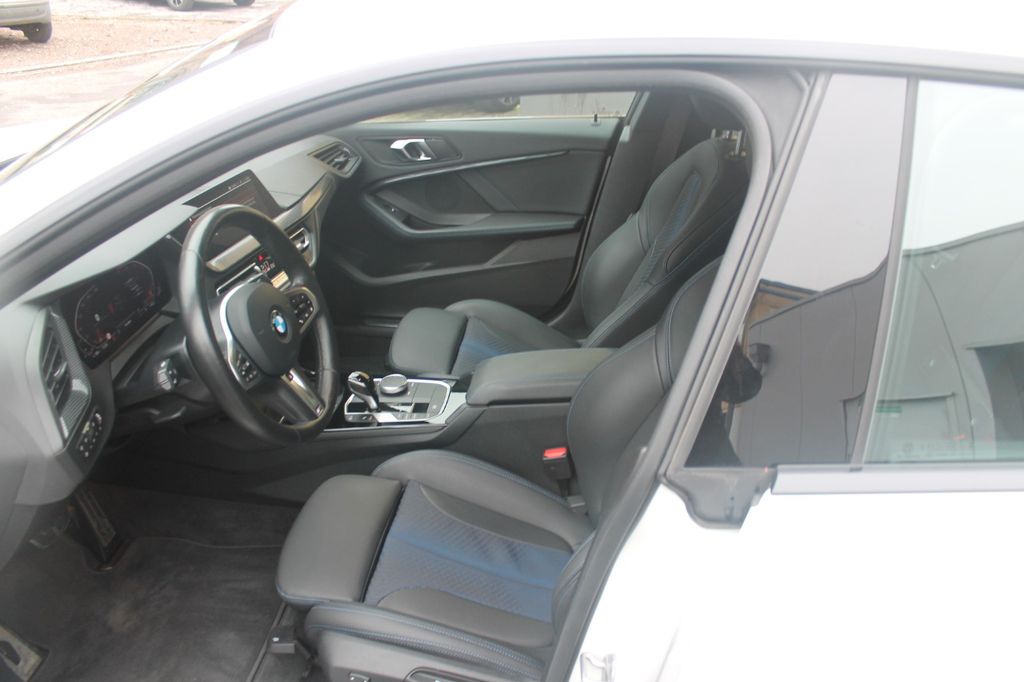 BMW 218 Gran Coupé 2024