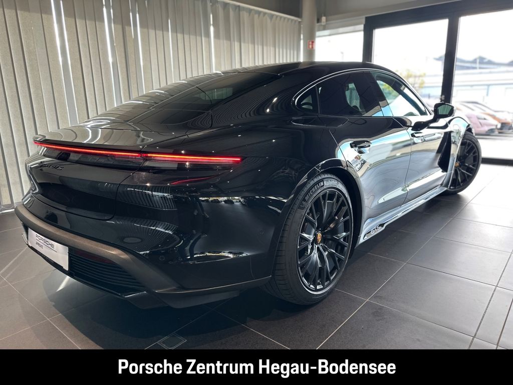 Porsche Taycan 2023