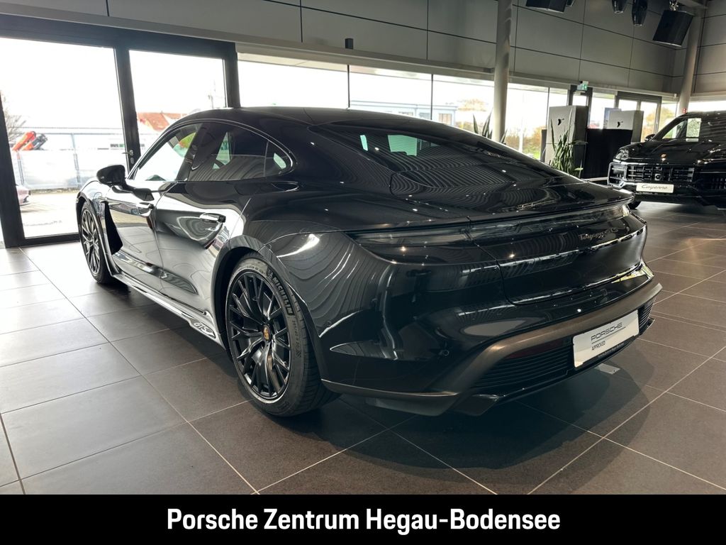 Porsche Taycan 2023