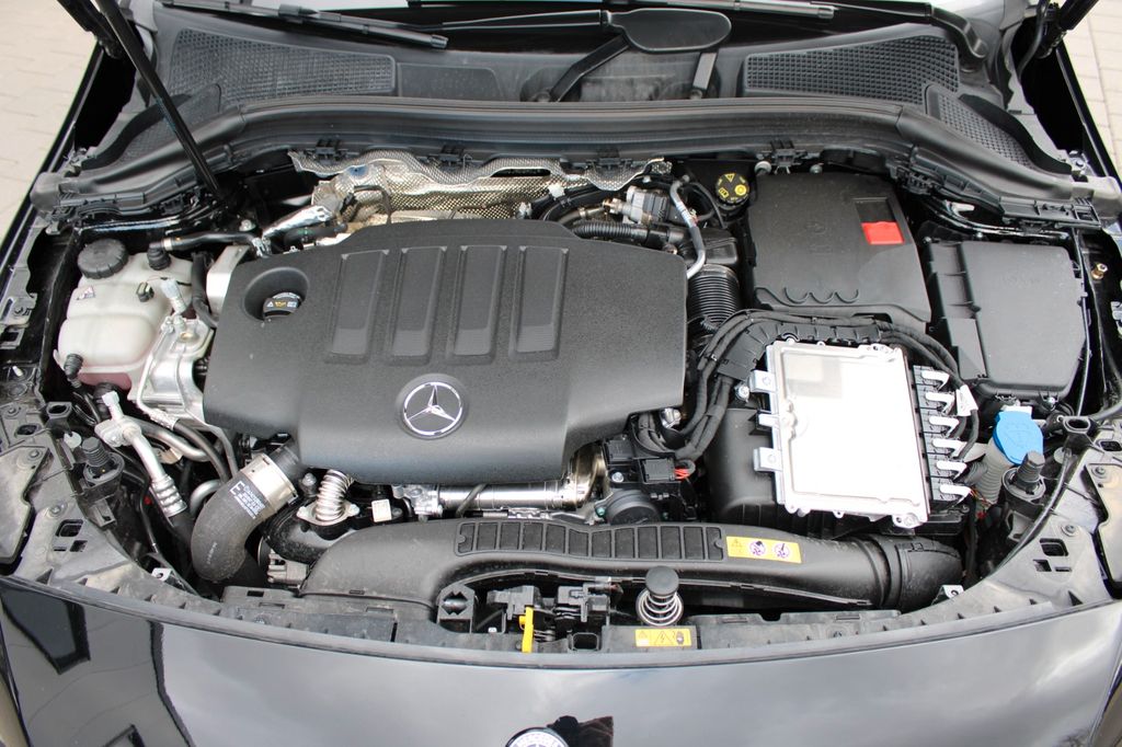 Mercedes-Benz B 200 2024