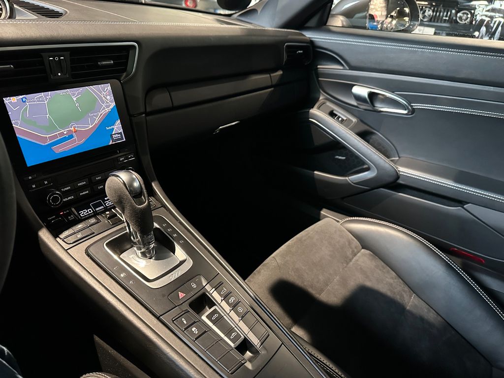 Porsche 911 2018