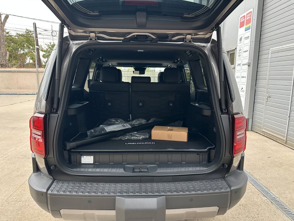 Toyota Land Cruiser 2025