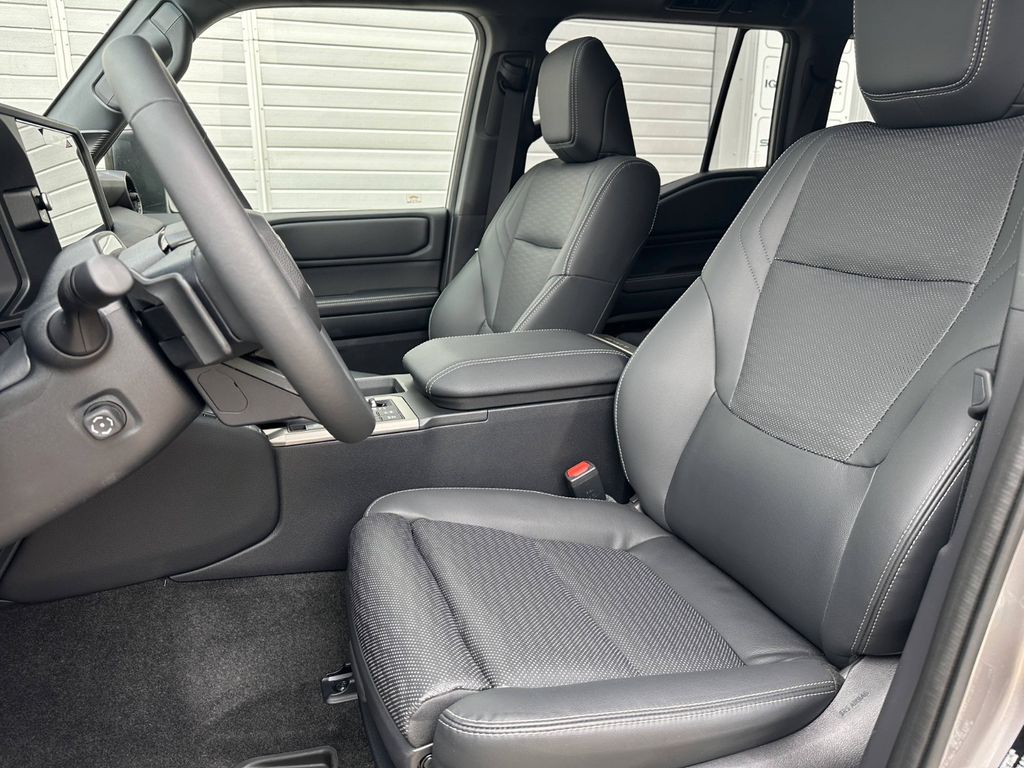 Toyota Land Cruiser 2025
