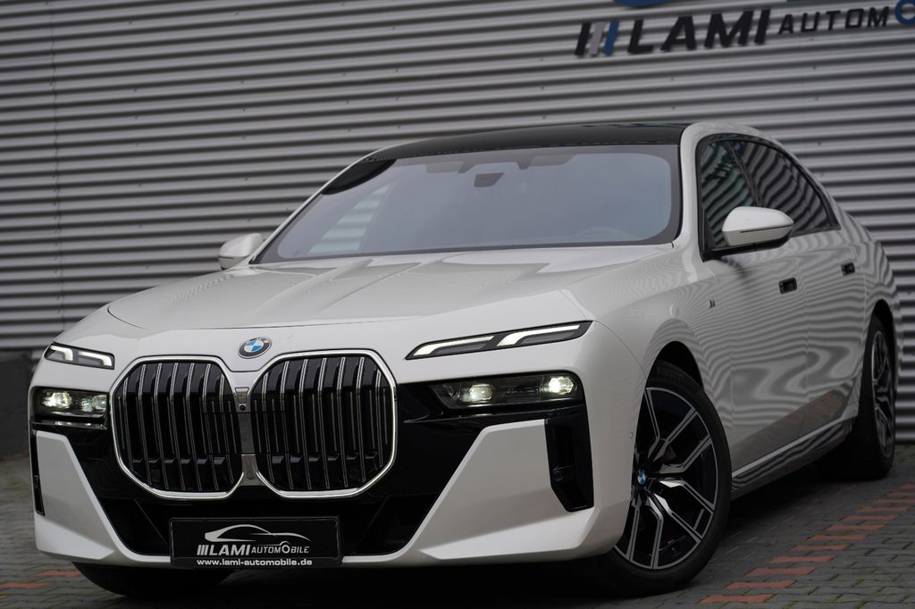 BMW 740 2024