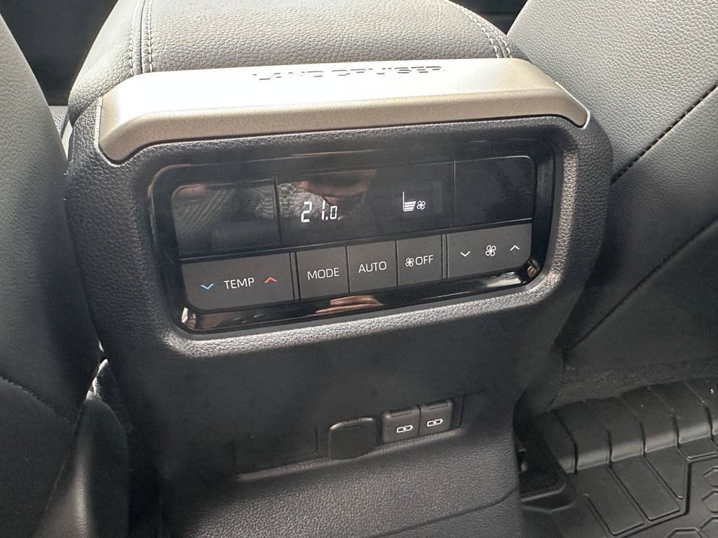 Toyota Land Cruiser 2025