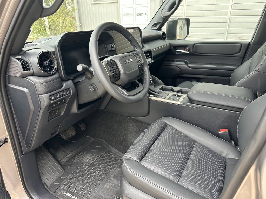Toyota Land Cruiser 2025