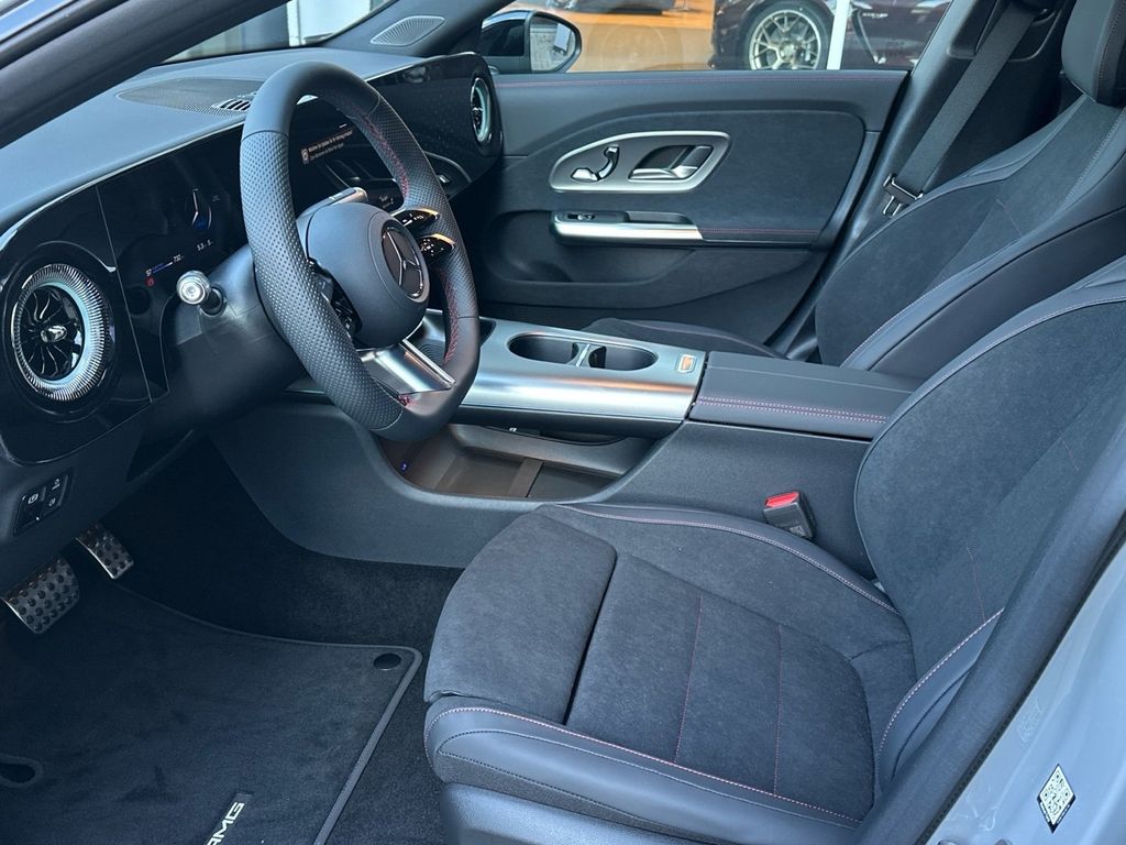 Mercedes-Benz CLA 250 2025