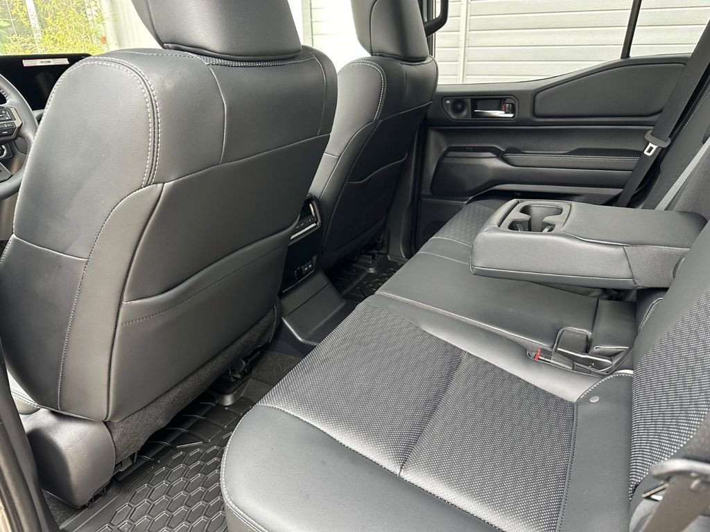 Toyota Land Cruiser 2025