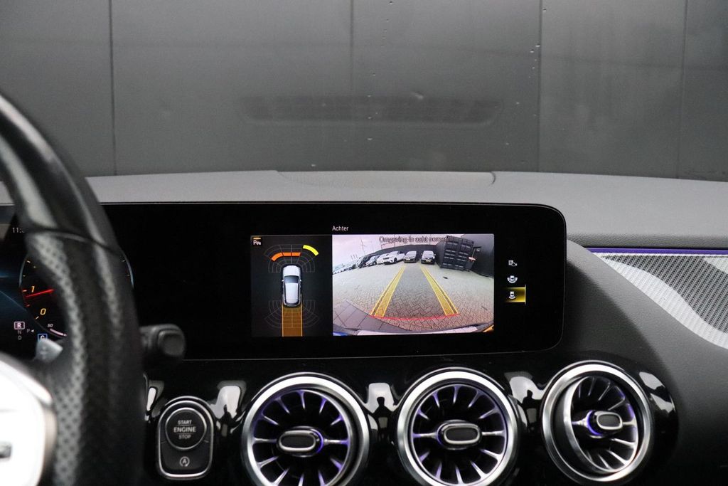 Mercedes-Benz GLA 180 2022