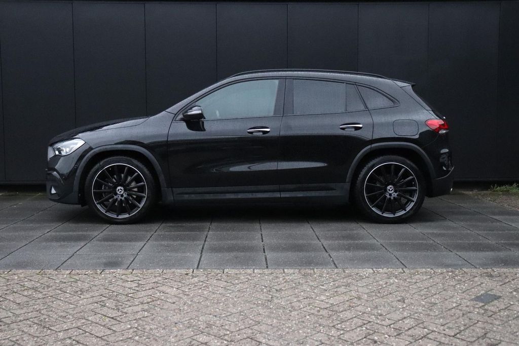 Mercedes-Benz GLA 180 2022
