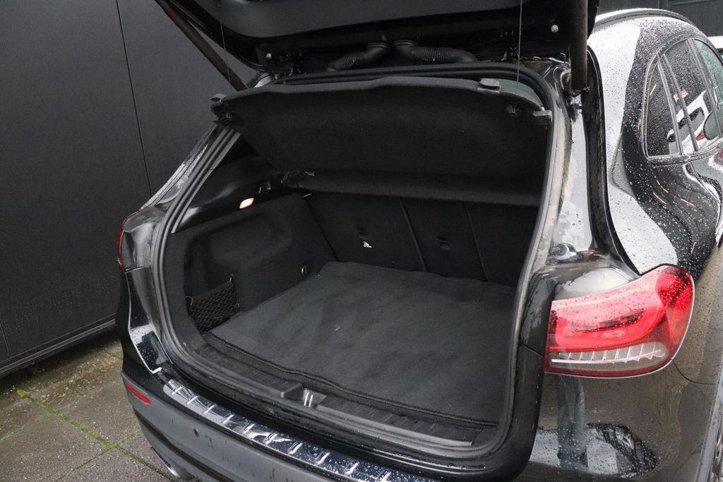 Mercedes-Benz GLA 180 2022