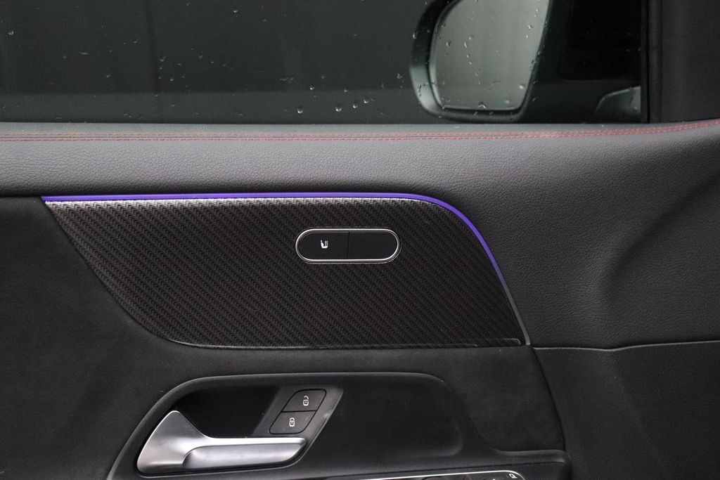 Mercedes-Benz GLA 180 2022