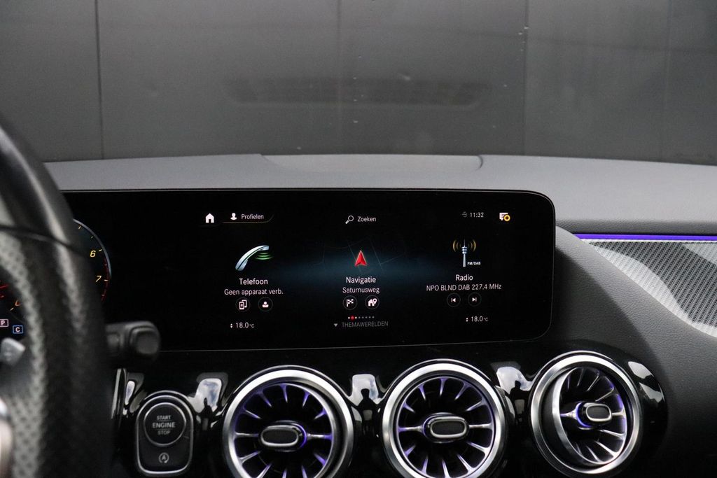 Mercedes-Benz GLA 180 2022