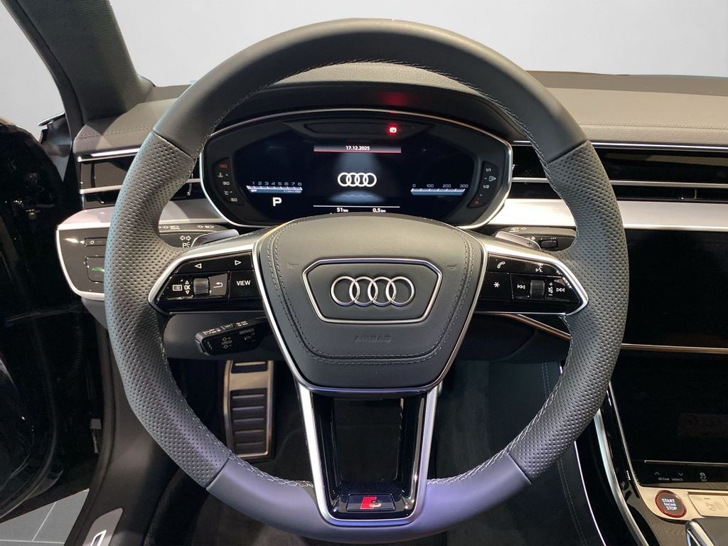 Audi S8 2025