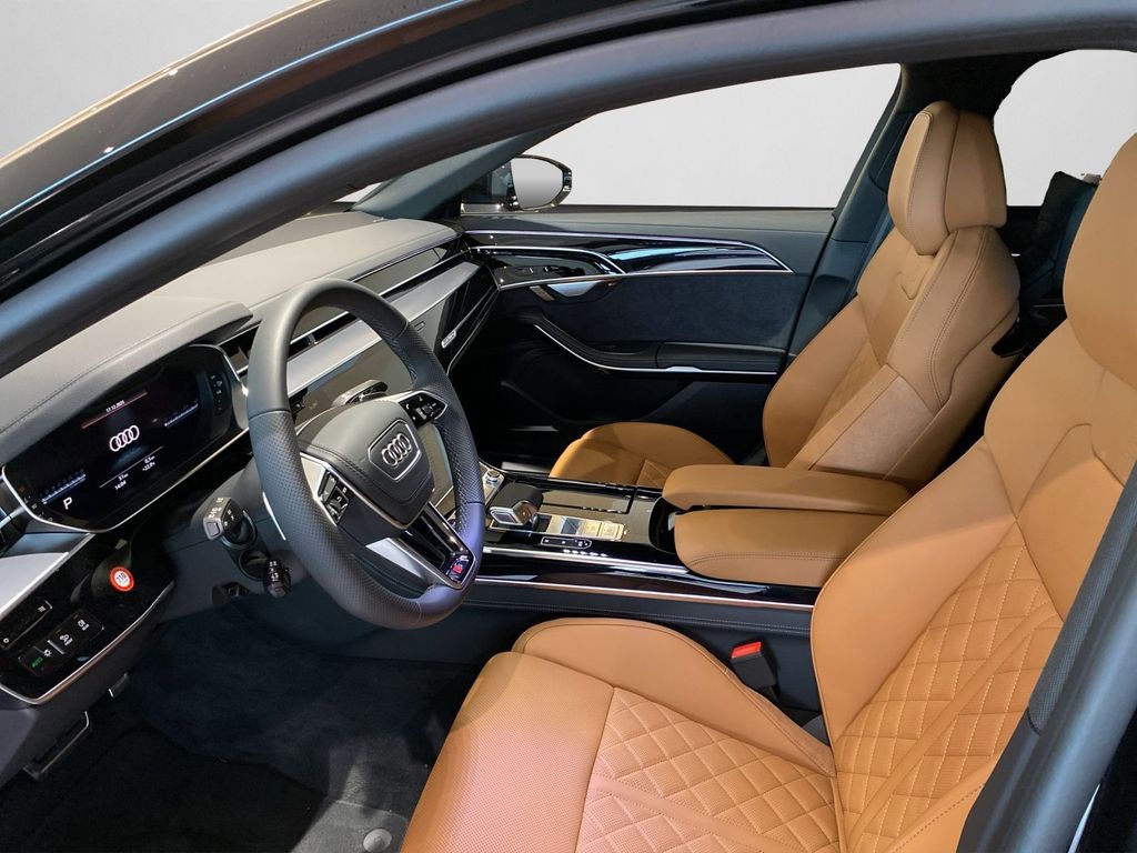 Audi S8 2025