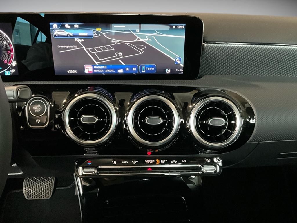 Mercedes-Benz A 200 2024