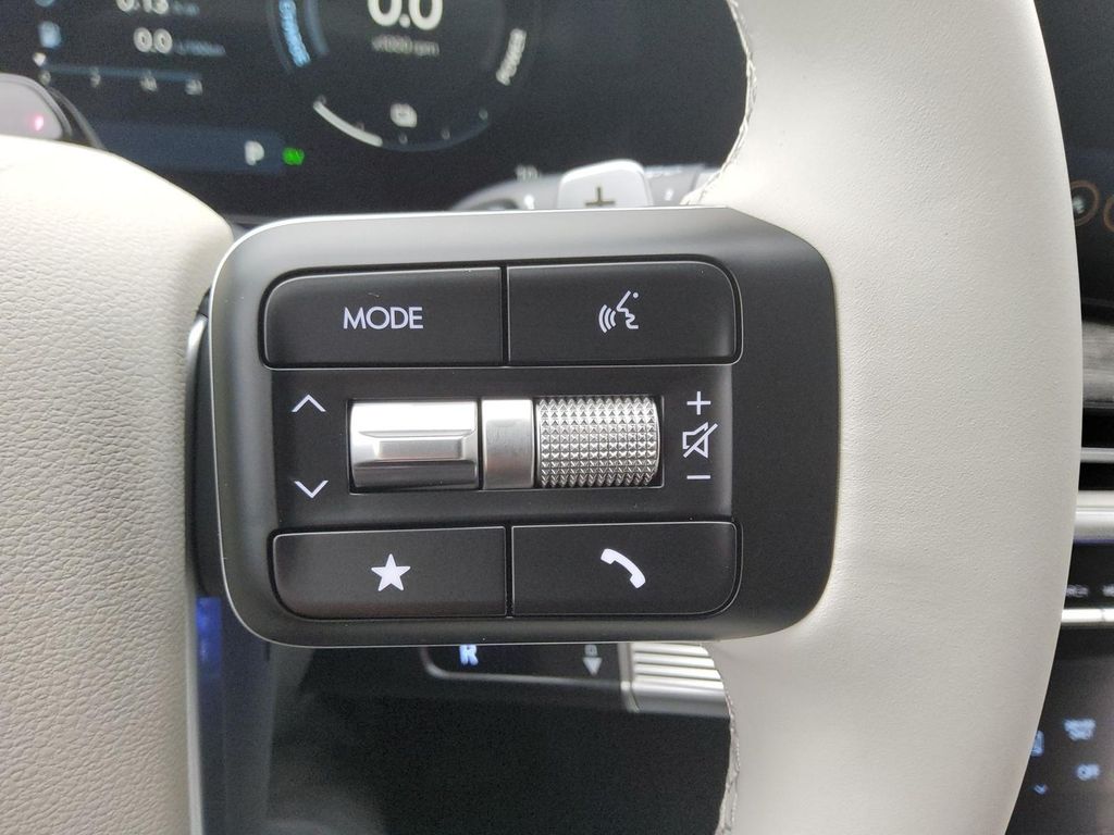 Hyundai SANTA FE 2025