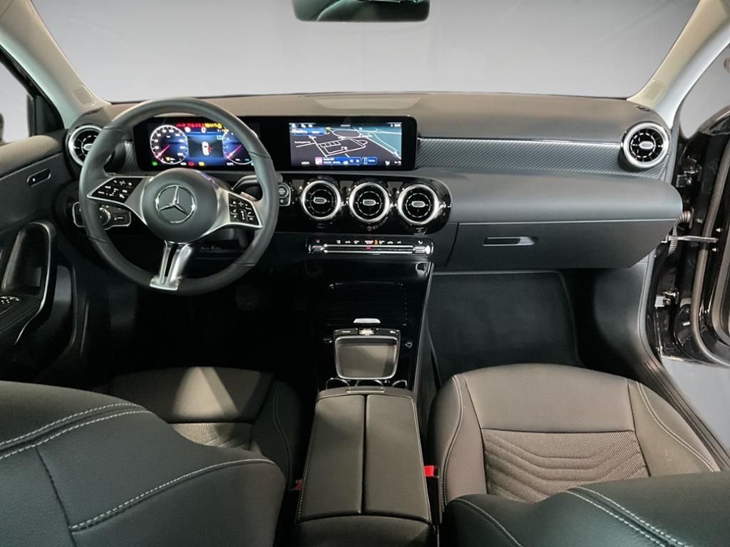 Mercedes-Benz A 200 2024
