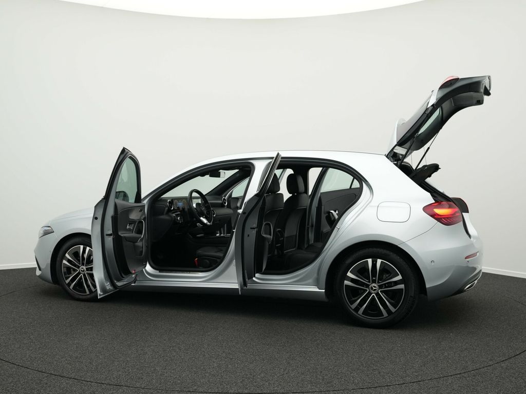 Mercedes-Benz A 180 2024