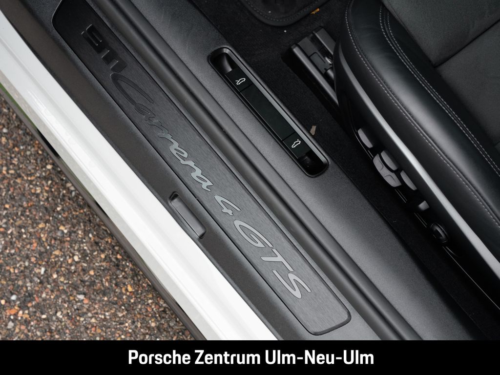 Porsche 992 2024