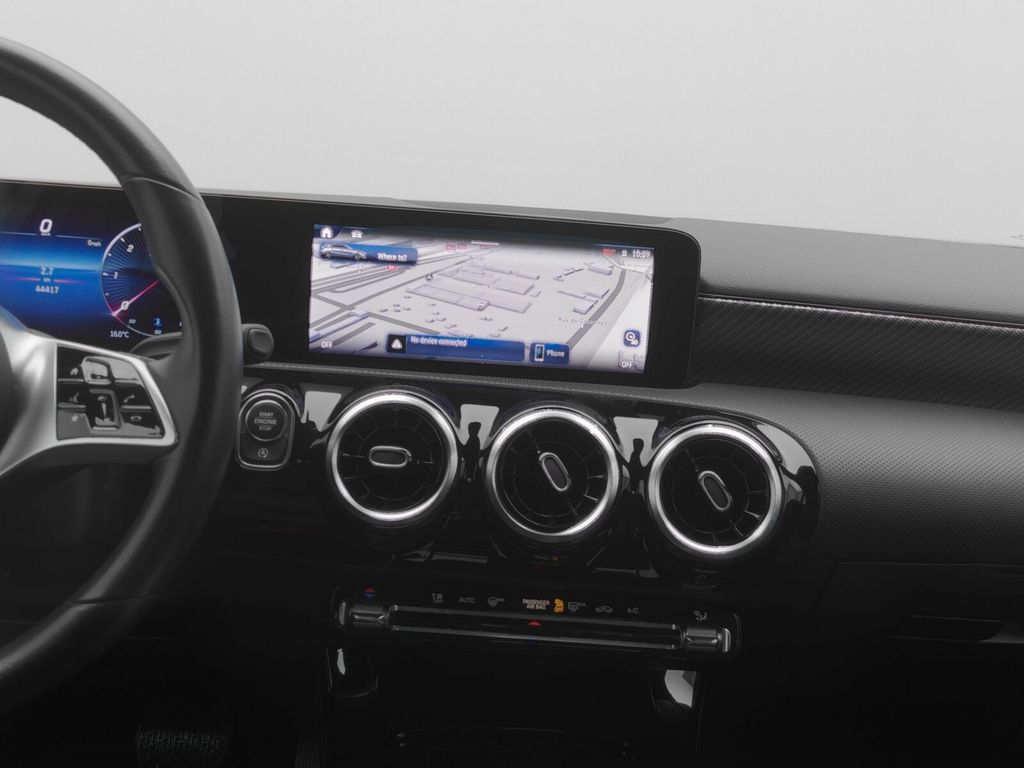 Mercedes-Benz A 180 2024