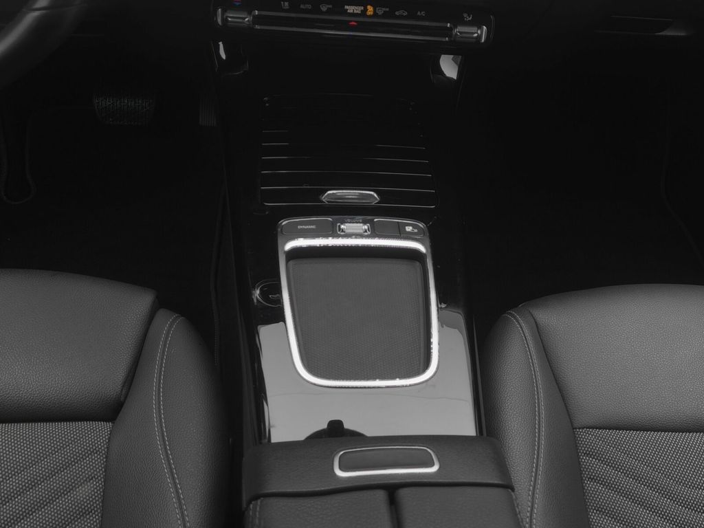 Mercedes-Benz A 180 2024