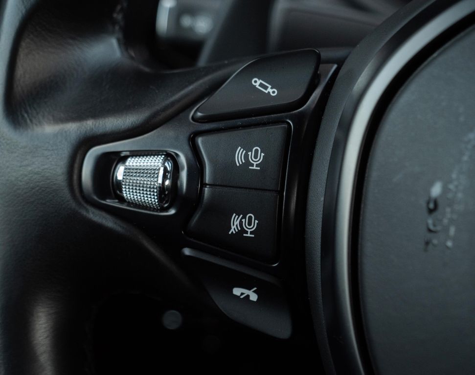 Aston Martin DB11 2016